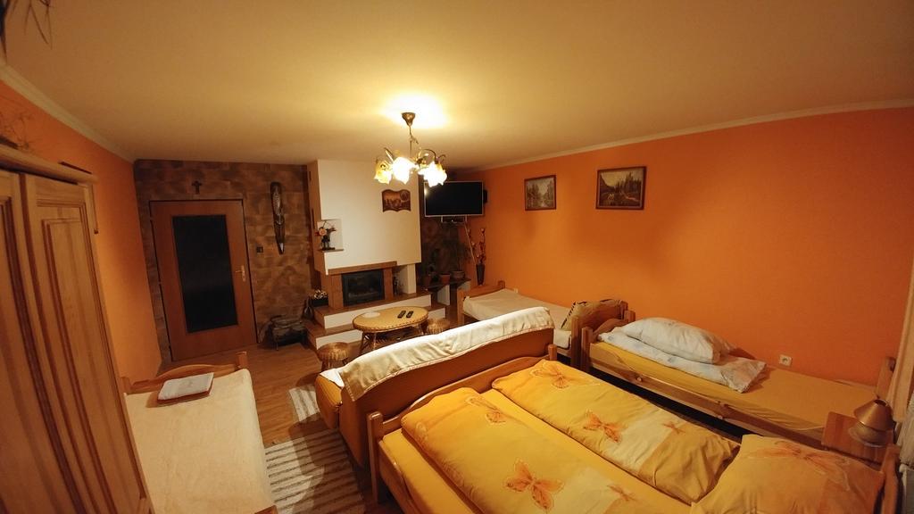 Privat U Zdenky Hotell Tvrdosin Exteriör bild